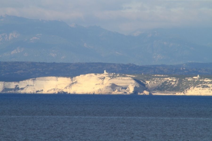 la Corsica vista dalla Torre Longosardo